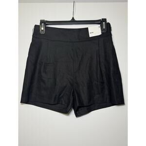 EXPRESS Women’s Black High Waisted Pleated Shorts - Size 2 - NWT